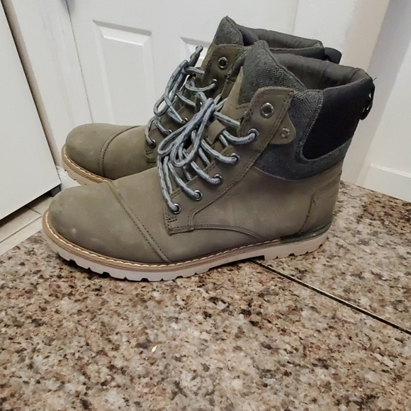 Toms Other - Olive Tom's Mens boots